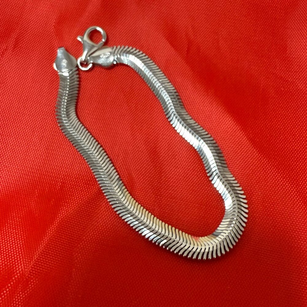 925 Sterling Silver Herringbone Chain Bracelet – Brand New